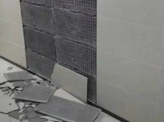 布尔津瓷砖空鼓维修公司分享下布尔津墙砖松动维修的知识