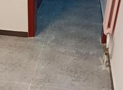 布尔津瓷砖空鼓维修公司分享下布尔津地砖空鼓了怎么办